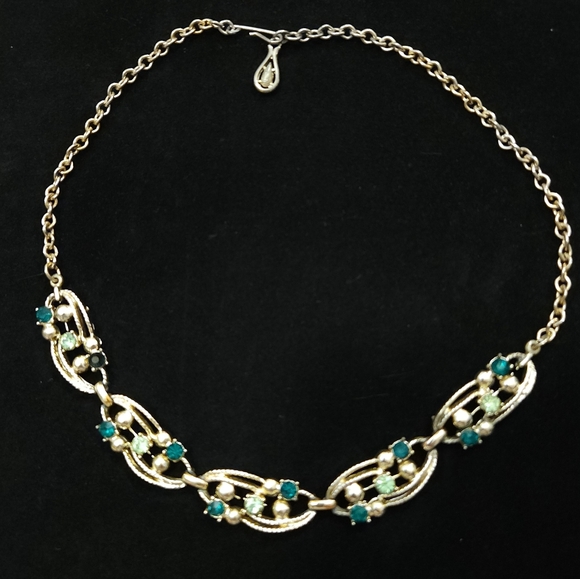 Vintage 50s Coro Choker Necklace Green AB Rhinestones Goldtone - Picture 9 of 9